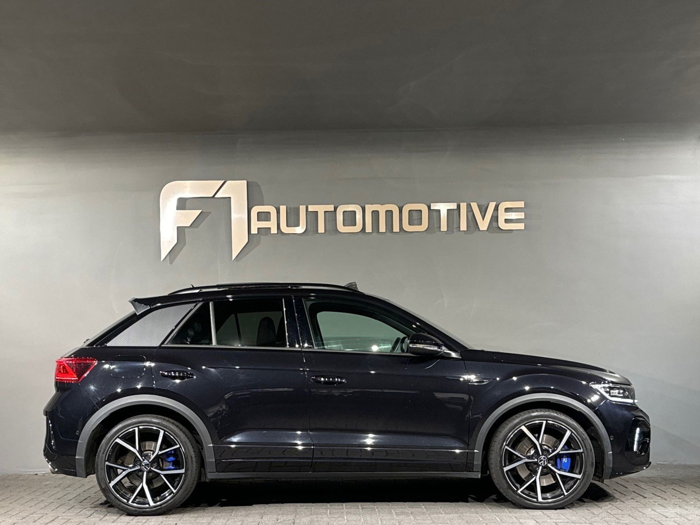 Volkswagen T-Roc 2.0 TSI 4Motion R Pano|Akra|IQ|Keyless|ACC