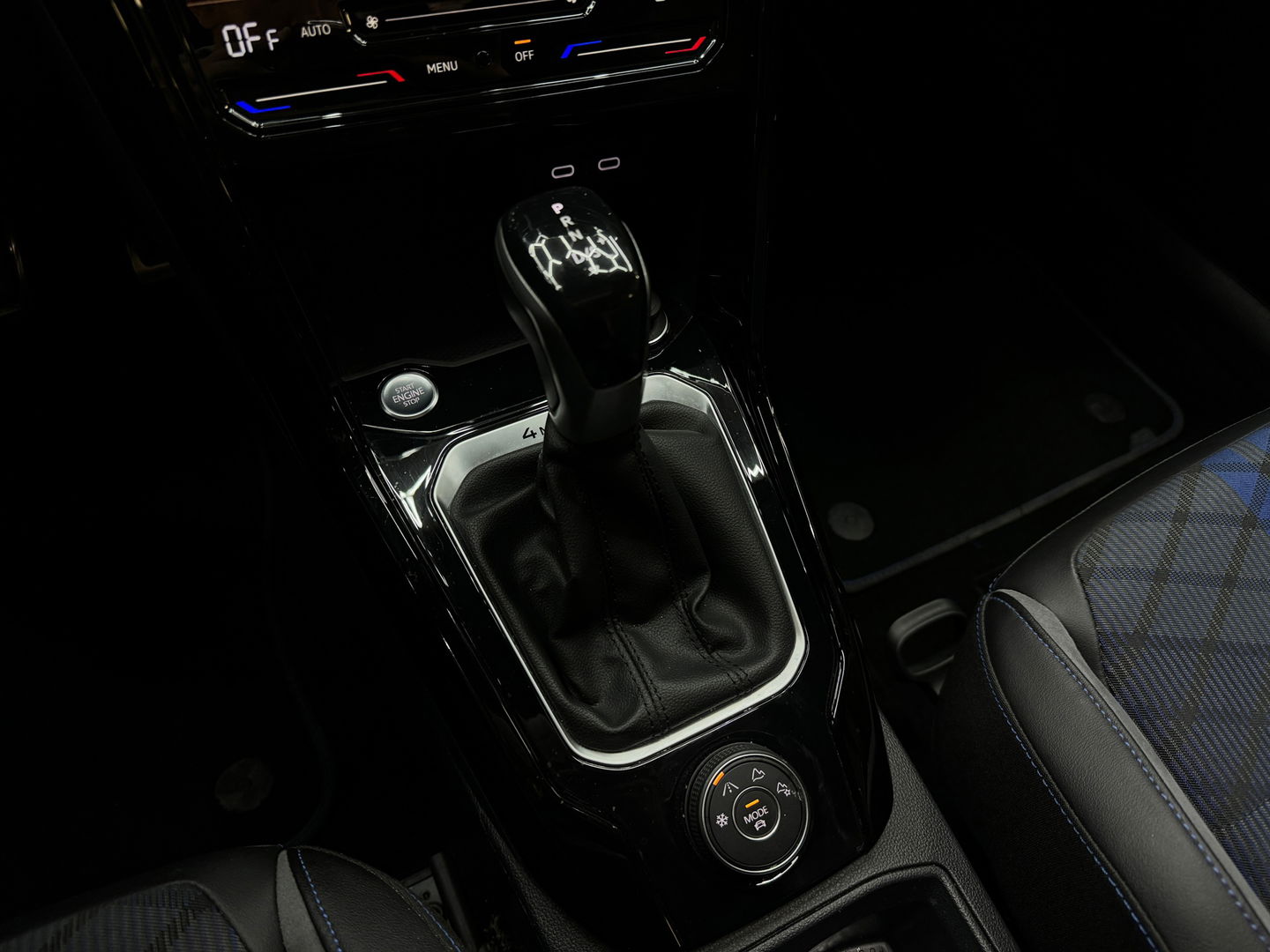 Volkswagen T-Roc 2.0 TSI 4Motion R Pano|Akra|IQ|Keyless|ACC