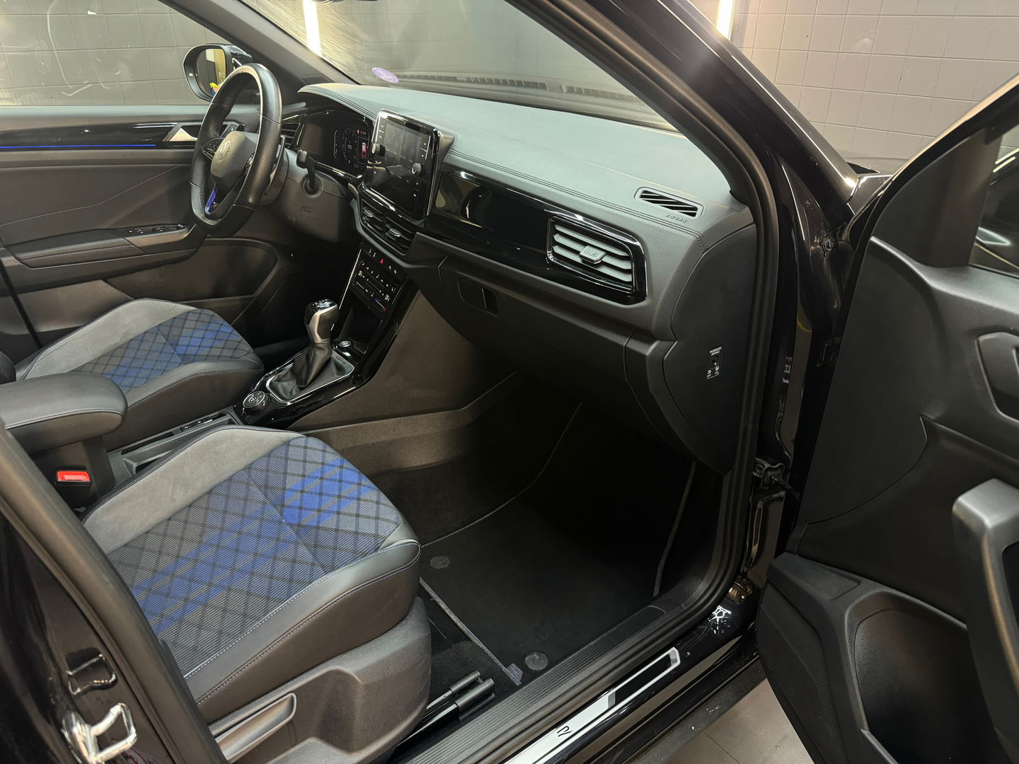 Volkswagen T-Roc 2.0 TSI 4Motion R Pano|Akra|IQ|Keyless|ACC