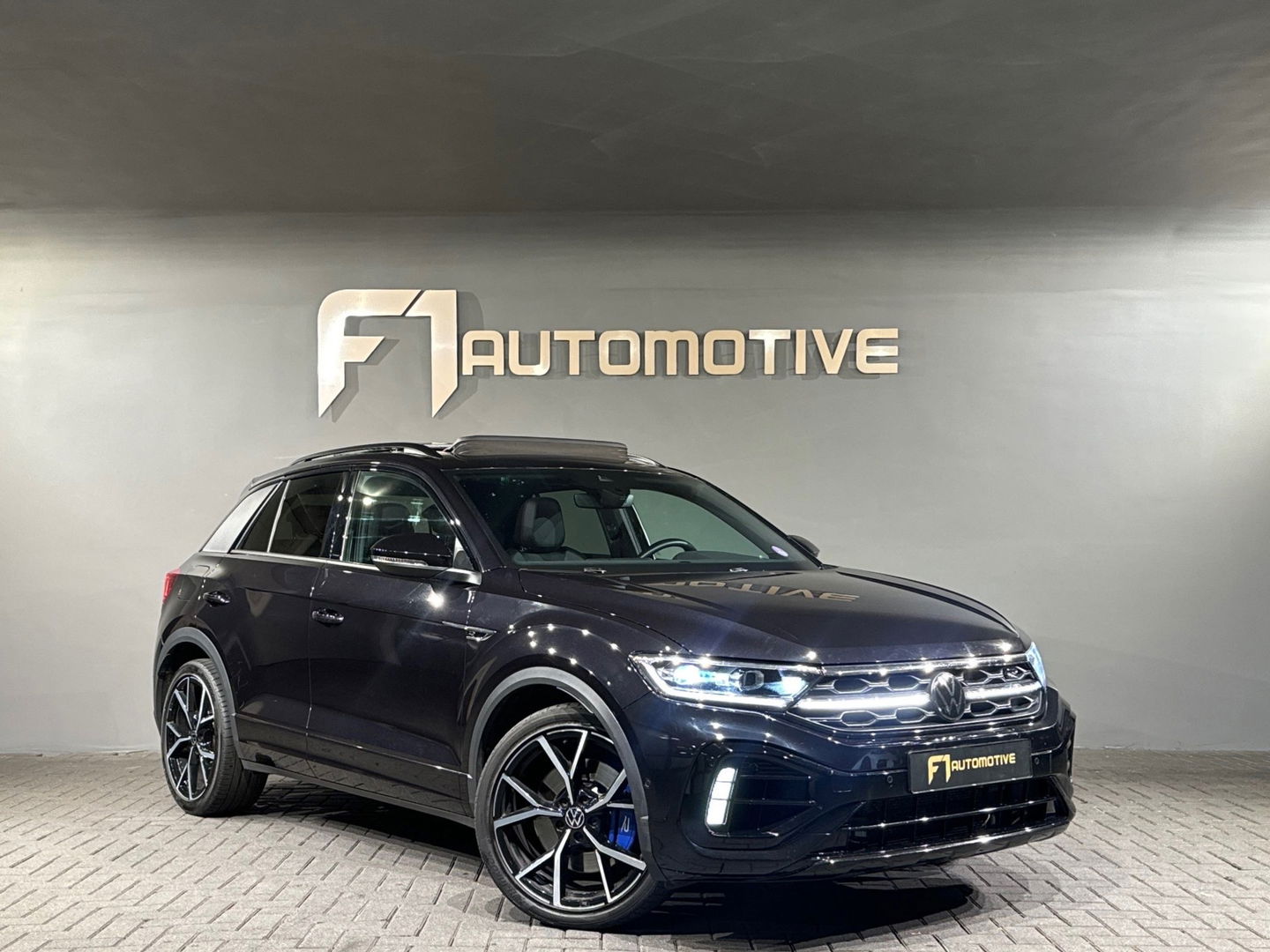 Volkswagen T-Roc 2.0 TSI 4Motion R Pano|Akra|IQ|Keyless|ACC