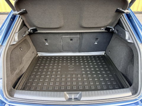 Mercedes-Benz GLA 220 4Matic Premium | Achteruitrijcamera | Parkeersensoren | Cruise Control | Stoelverwarming | Apple Carplay | Android Auto | Dynamic Select | LED | Elektrische Achterklep