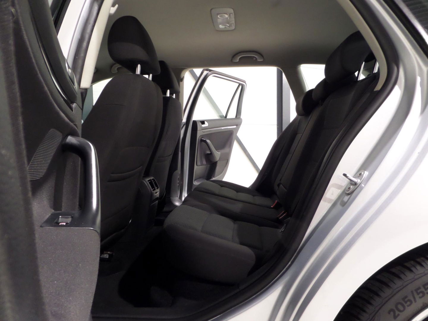 Volkswagen GOLF Variant 1.2 TSI Comfortline Executive "Origineel NL!" Trekhaak Parkeersensoren Navigatie Bluetooth Cruise-control