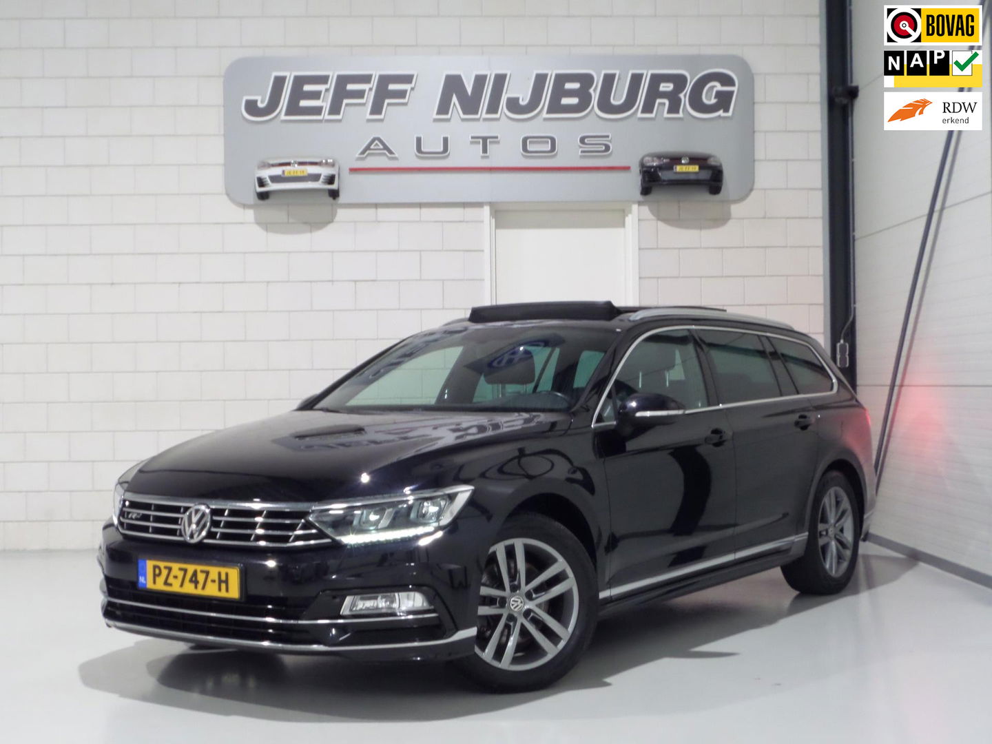 Volkswagen Passat Variant 1.4 TSI ACT Highline Business R-Line "Origineel NL!" Automaat! Pano Trekhaak Virtual Camera Stoelverwarm