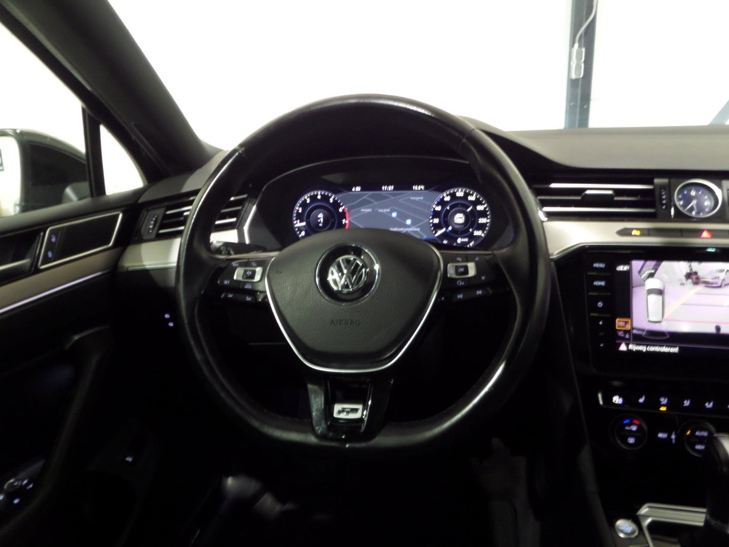 Volkswagen Passat Variant 1.4 TSI ACT Highline Business R-Line "Origineel NL!" Automaat! Pano Trekhaak Virtual Camera Stoelverwarm