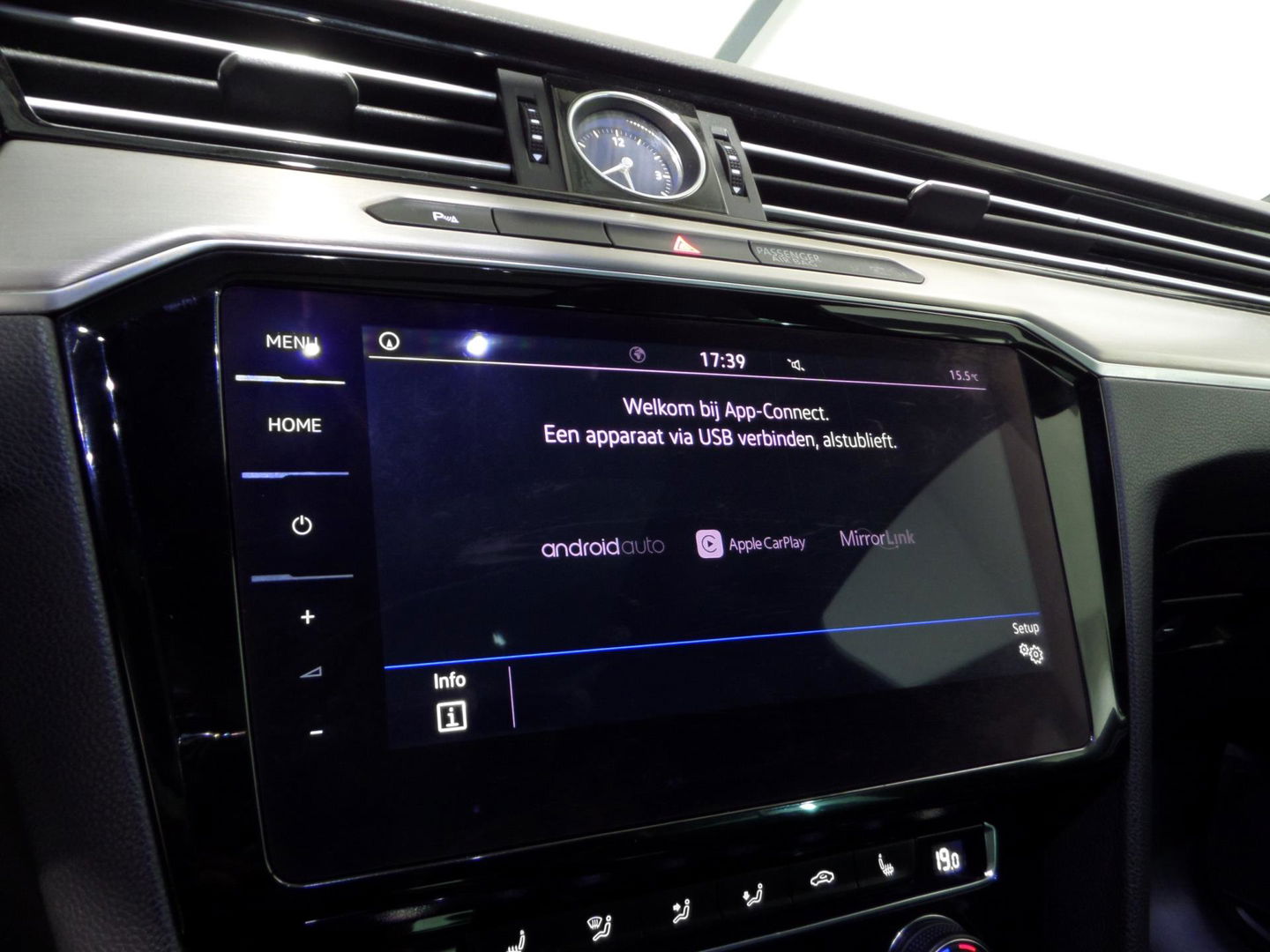 Volkswagen Passat Variant 1.4 TSI ACT Highline Business R-Line "Origineel NL!" Automaat! Pano Trekhaak Virtual Camera Stoelverwarm