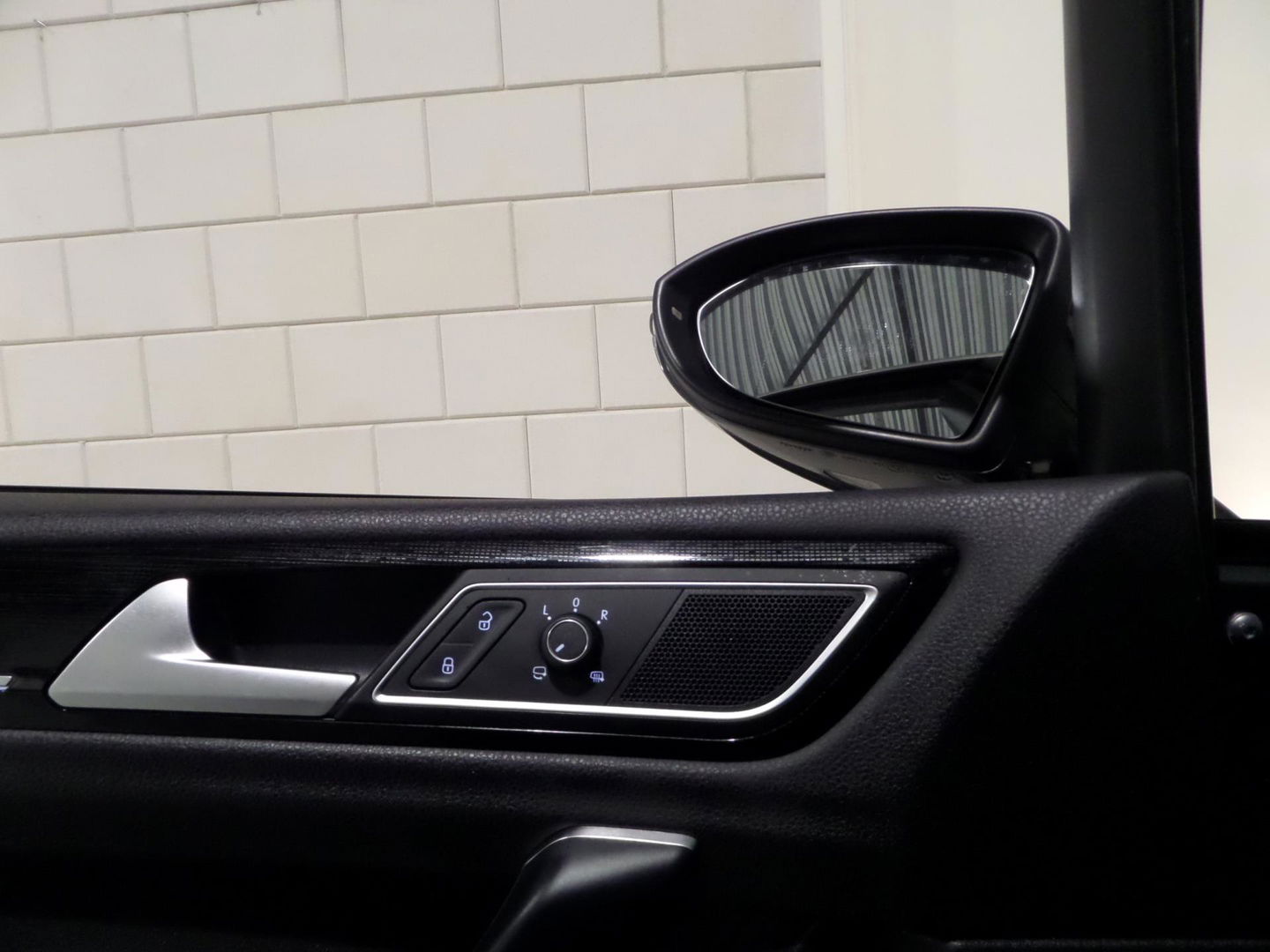 Volkswagen Golf Sportsvan 1.0 TSI DSG Highline "Origineel NL!" 1e eigenaar! Automaat! Apple-Carplay Camera Stoelverwarming Parkeer