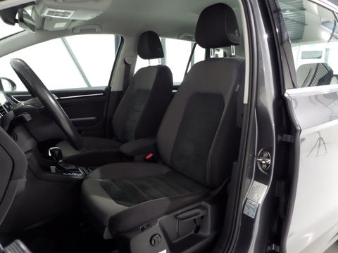 Volkswagen Golf Sportsvan 1.0 TSI DSG Highline "Origineel NL!" 1e eigenaar! Automaat! Apple-Carplay Camera Stoelverwarming Parkeer