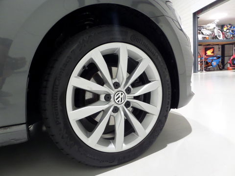 Volkswagen Golf Sportsvan 1.0 TSI DSG Highline "Origineel NL!" 1e eigenaar! Automaat! Apple-Carplay Camera Stoelverwarming Parkeer