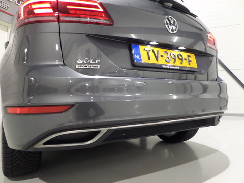 Volkswagen Golf Sportsvan 1.0 TSI DSG Highline "Origineel NL!" 1e eigenaar! Automaat! Apple-Carplay Camera Stoelverwarming Parkeer