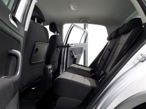 Volkswagen Golf Plus Cross 1.4 TSI 122PK Highline Apple-Carplay Stoelverwarming Trekhaak Navigatie Bluetooth Parkeersensoren