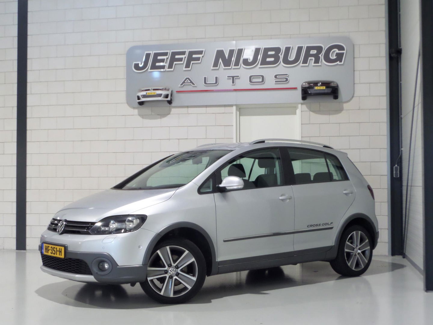 Volkswagen Golf Plus Cross 1.4 TSI 122PK Highline Apple-Carplay Stoelverwarming Trekhaak Navigatie Bluetooth Parkeersensoren