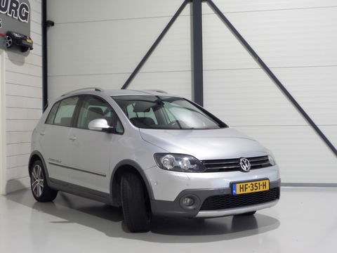 Volkswagen Golf Plus Cross 1.4 TSI 122PK Highline Apple-Carplay Stoelverwarming Trekhaak Navigatie Bluetooth Parkeersensoren