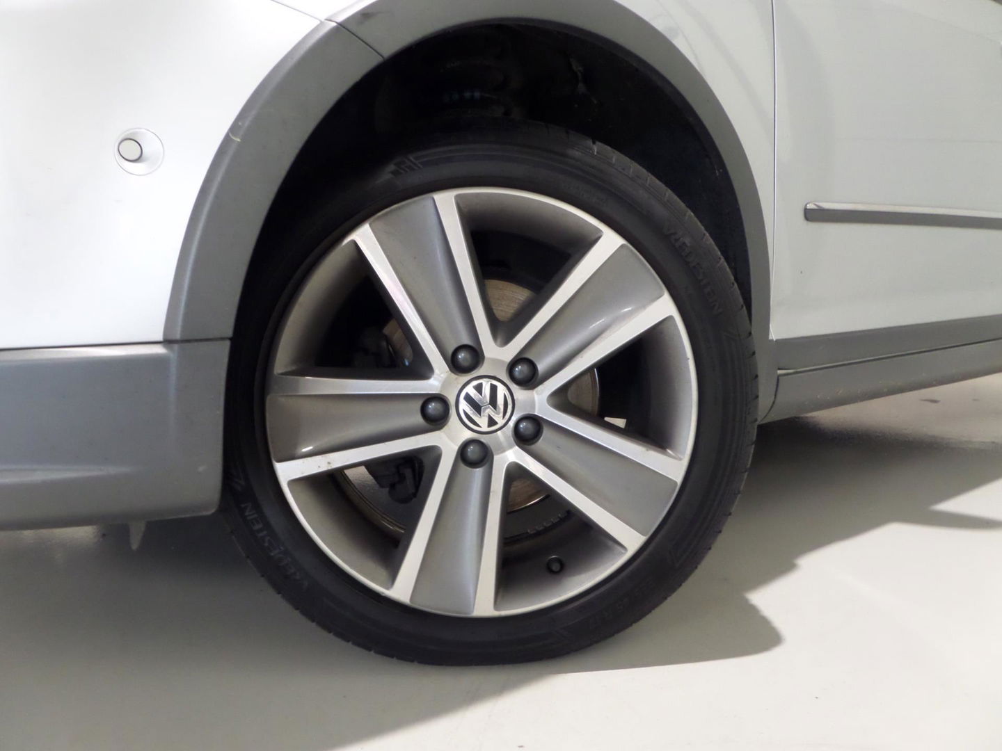 Volkswagen Golf Plus Cross 1.4 TSI 122PK Highline Apple-Carplay Stoelverwarming Trekhaak Navigatie Bluetooth Parkeersensoren