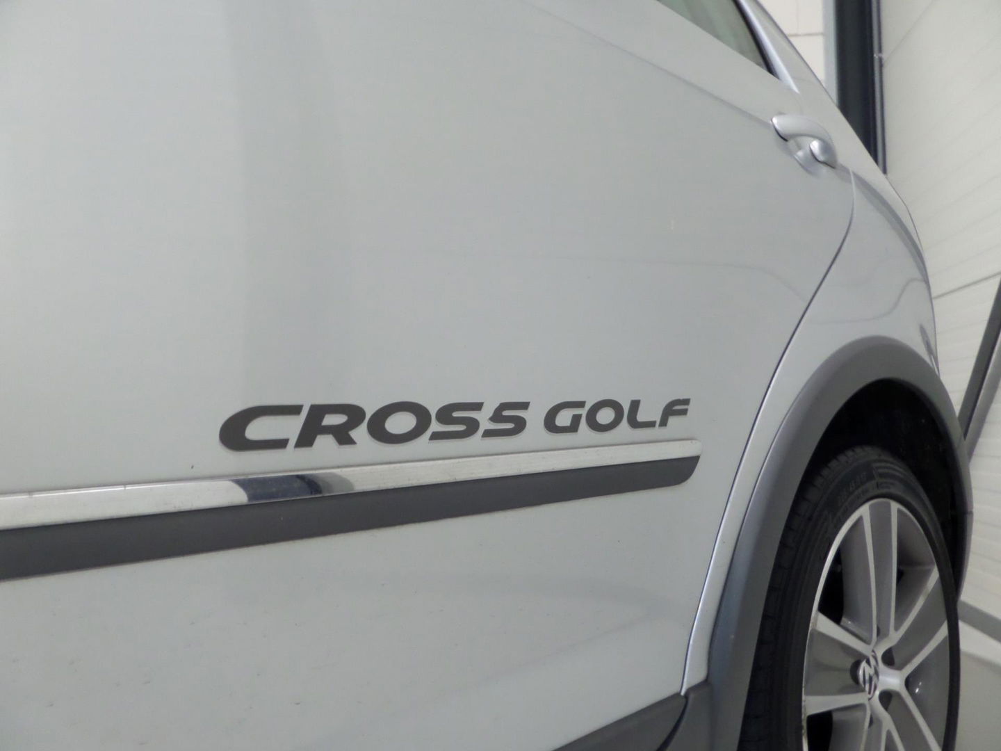 Volkswagen Golf Plus Cross 1.4 TSI 122PK Highline Apple-Carplay Stoelverwarming Trekhaak Navigatie Bluetooth Parkeersensoren