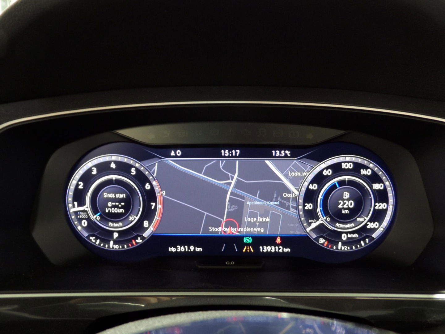 Volkswagen Tiguan 2.0 TSI DSG 4Motion Highline "2X R-Line" Pano Trekhaak Virtual Carplay 360Camera Leer Head-up Adaptive-cruise