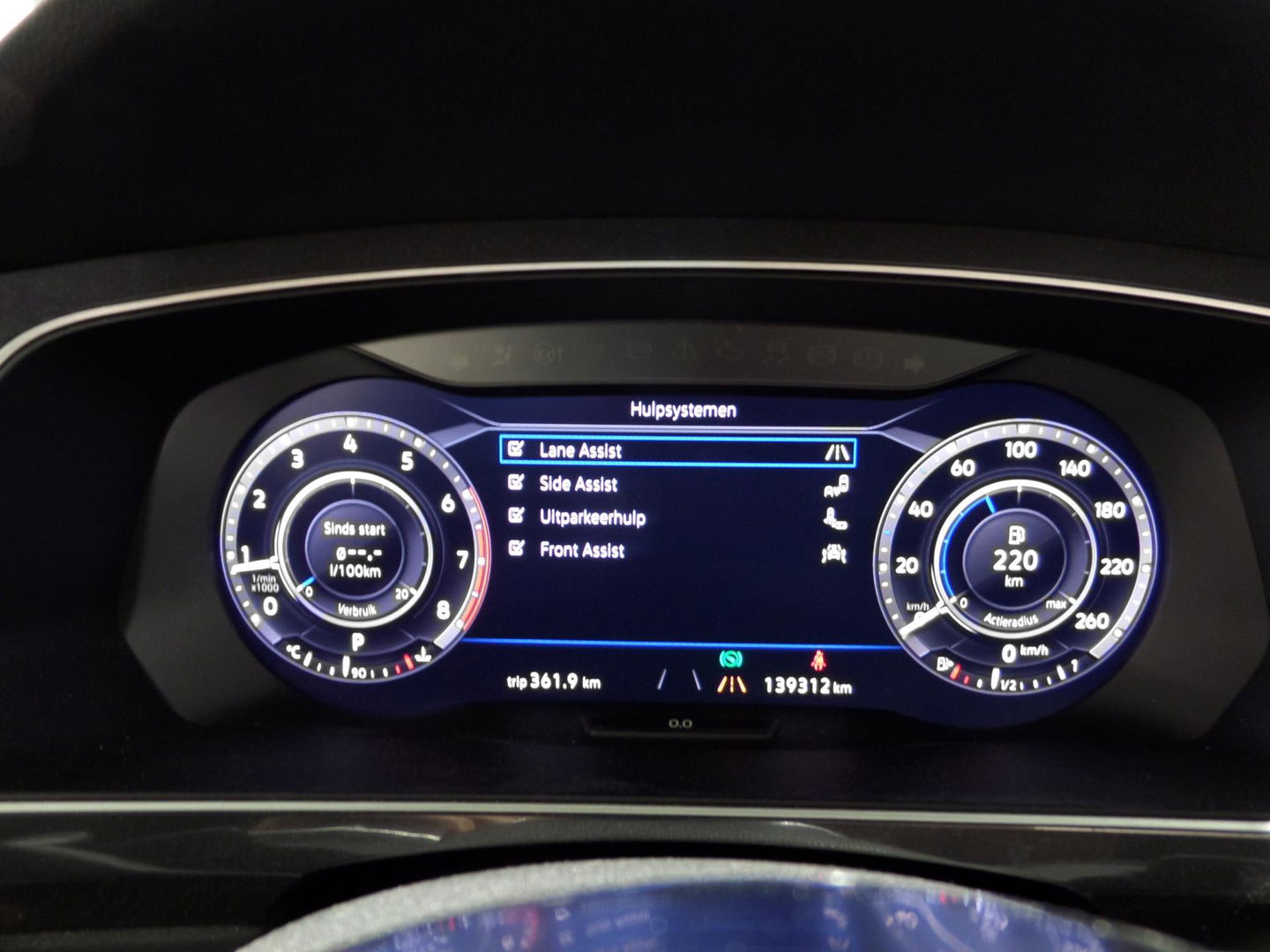 Volkswagen Tiguan 2.0 TSI DSG 4Motion Highline "2X R-Line" Pano Trekhaak Virtual Carplay 360Camera Leer Head-up Adaptive-cruise