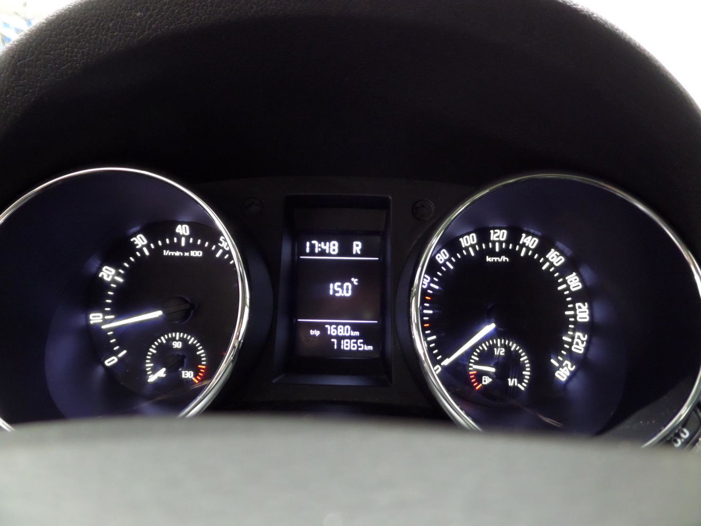 Škoda Yeti 1.2 TSI DSG Active "Automaat" Apple-Carplay Android-Auto Navigatie Bluetooth Airco Parkeersensoren "Dealer onderhouden"