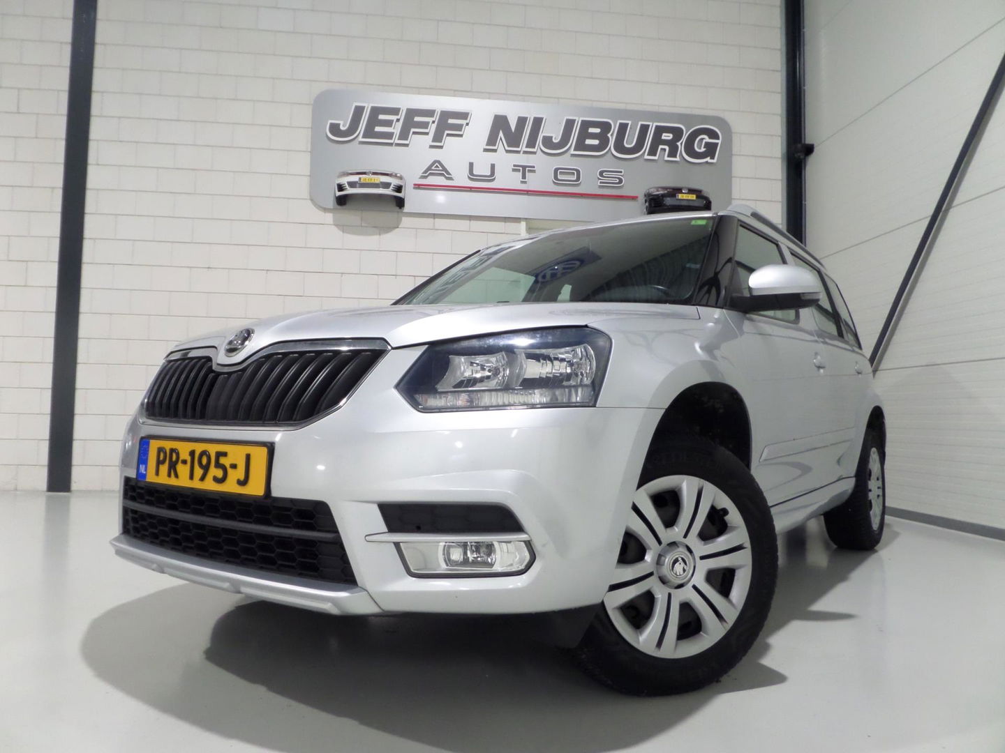 Škoda Yeti 1.2 TSI DSG Active "Automaat" Apple-Carplay Android-Auto Navigatie Bluetooth Airco Parkeersensoren "Dealer onderhouden"
