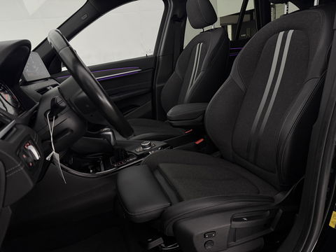 BMW X1 xDrive25e M-Sport l Pano | Lazer | HUD | Sfeerver. | Virtual l Trekhaak | Carplay l Camera l Stoelverw.