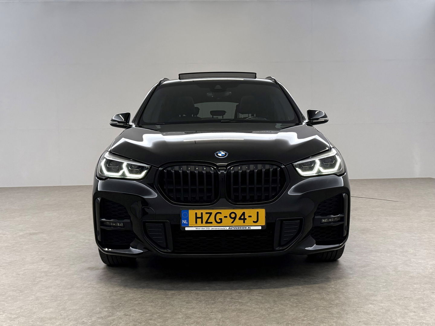 BMW X1 xDrive25e M-Sport l Pano | Lazer | HUD | Sfeerver. | Virtual l Trekhaak | Carplay l Camera l Stoelverw.