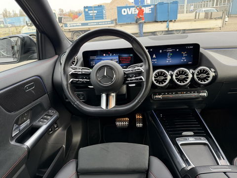 Mercedes-Benz GLA 250 e AMG Line