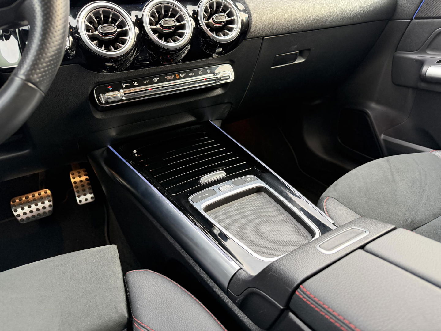 Mercedes-Benz GLA 250 e AMG Line