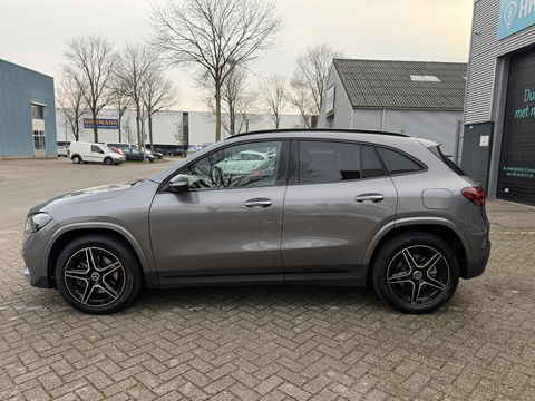 Mercedes-Benz GLA 250 e AMG Line