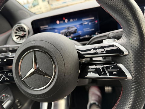 Mercedes-Benz GLA 250 e AMG Line