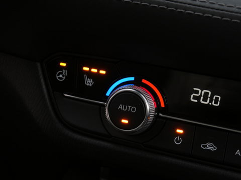 Mazda 6 SPORTBREAK 2.0 COMFORT/ HEAD-UP/ CARPLAY/ KEYLESS/ CAMERA