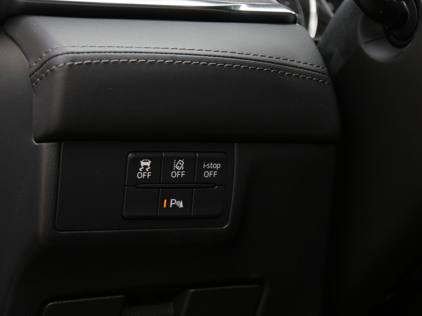 Mazda 6 SPORTBREAK 2.0 COMFORT/ HEAD-UP/ CARPLAY/ KEYLESS/ CAMERA