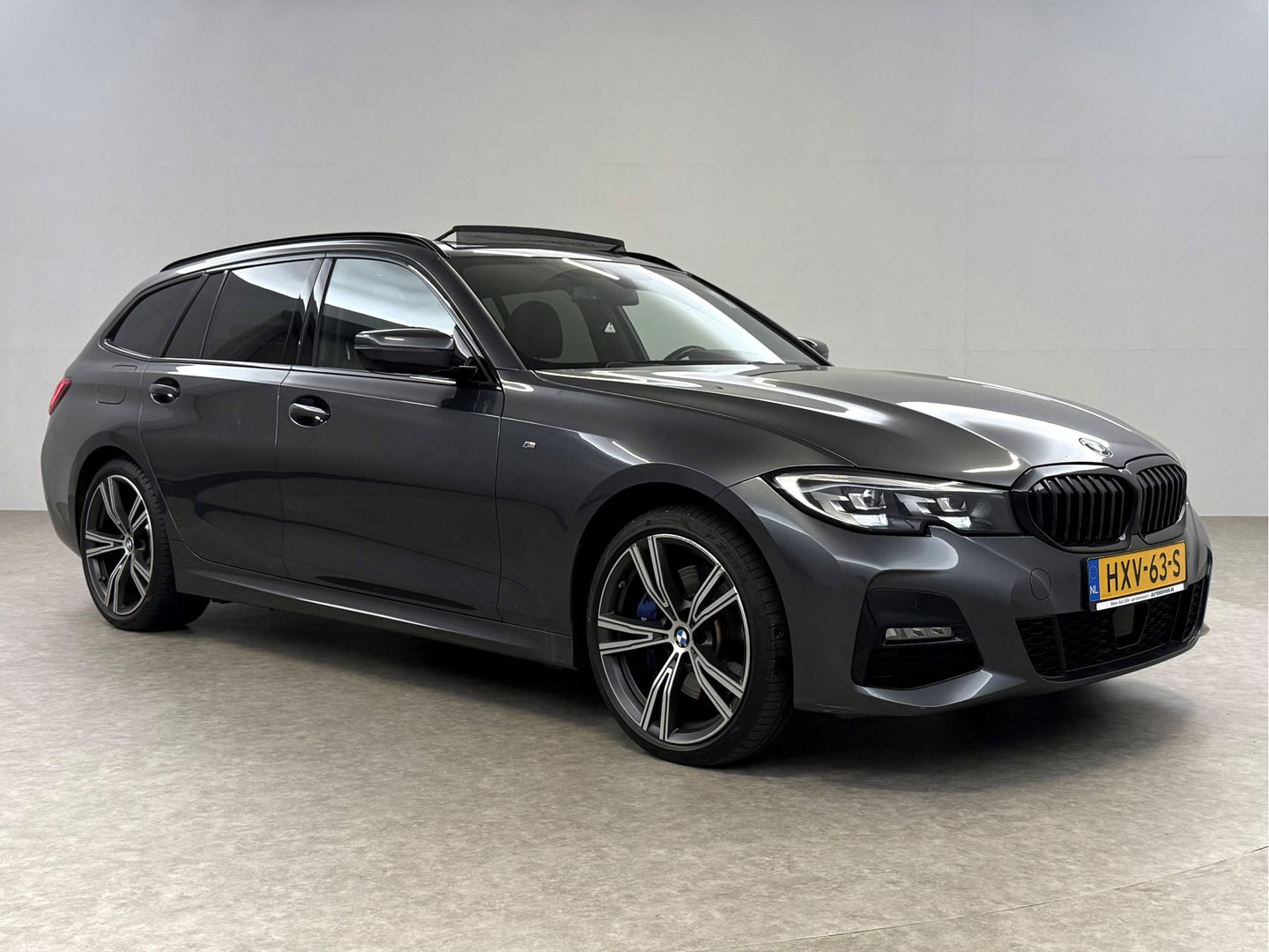 BMW 3-serie 330e xDrive Touring M-Sport | Pano | H/K | Trekh. | Sfeerverl. | Virtual | Camera | Carplay | Adap. Cruise | Stoel/Stuur verw.