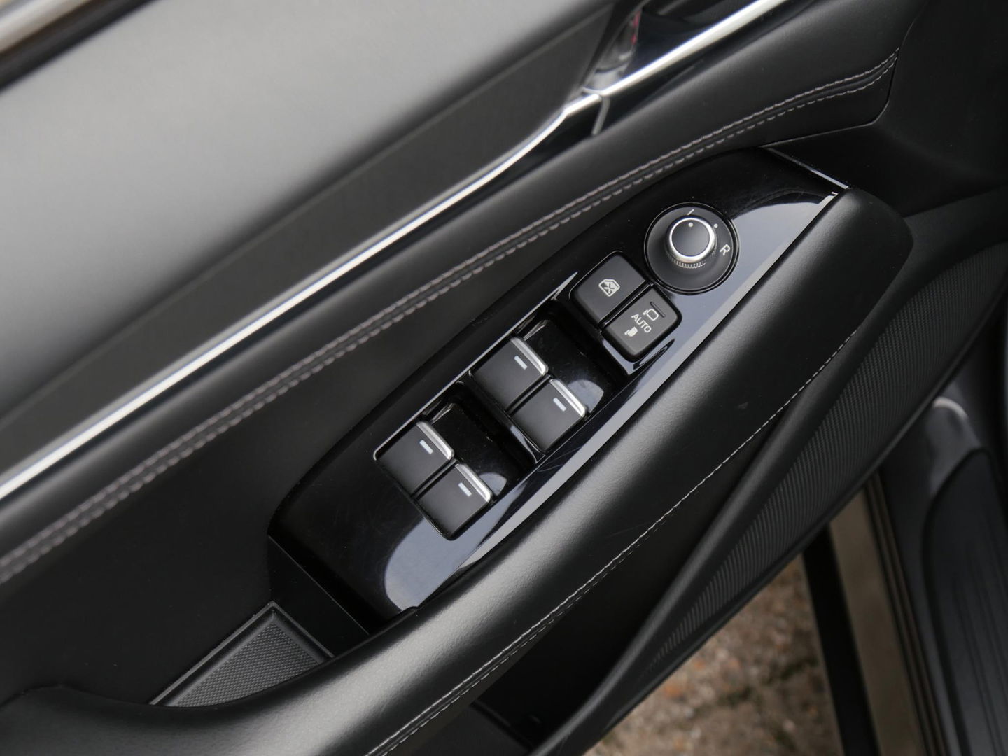 Mazda 6 SPORTBREAK 2.0 COMFORT/ HEAD-UP/ CARPLAY/ KEYLESS/ CAMERA