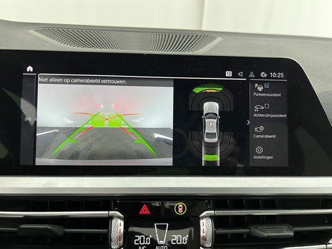 BMW 3-serie 330e High Executive M-Sportpack (INCL.BTW) *HEAD-UP | FULL-LEATHER | FULL-LED | HIFI-SOUND | CAMERA | HEATED-SPORTSEATS | CARPLAY | DIGI-COCKPIT | NAVI-FULLMAP | AMBIENT-LIGHT | ECC | PDC | CRUISE | 19''ALU*