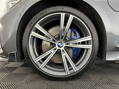 BMW 3-serie 330e High Executive M-Sportpack (INCL.BTW) *HEAD-UP | FULL-LEATHER | FULL-LED | HIFI-SOUND | CAMERA | HEATED-SPORTSEATS | CARPLAY | DIGI-COCKPIT | NAVI-FULLMAP | AMBIENT-LIGHT | ECC | PDC | CRUISE | 19''ALU*