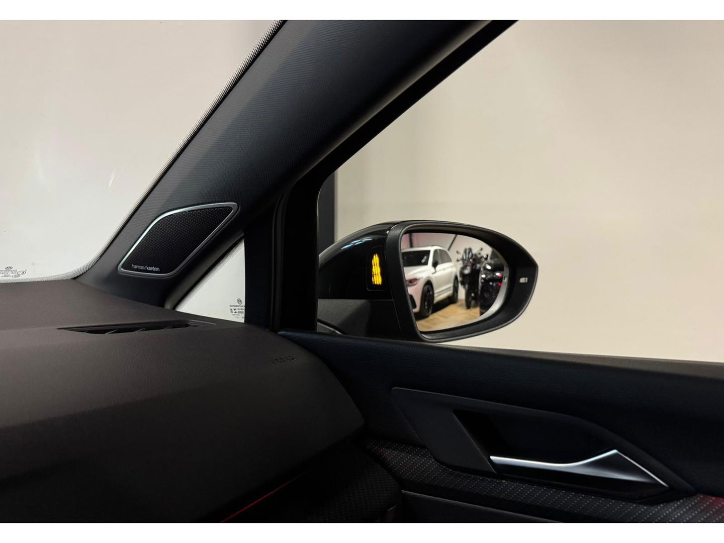 Volkswagen Golf 2.0 TSI R 4Motion PANO KEYLESS MEMORY VOL'