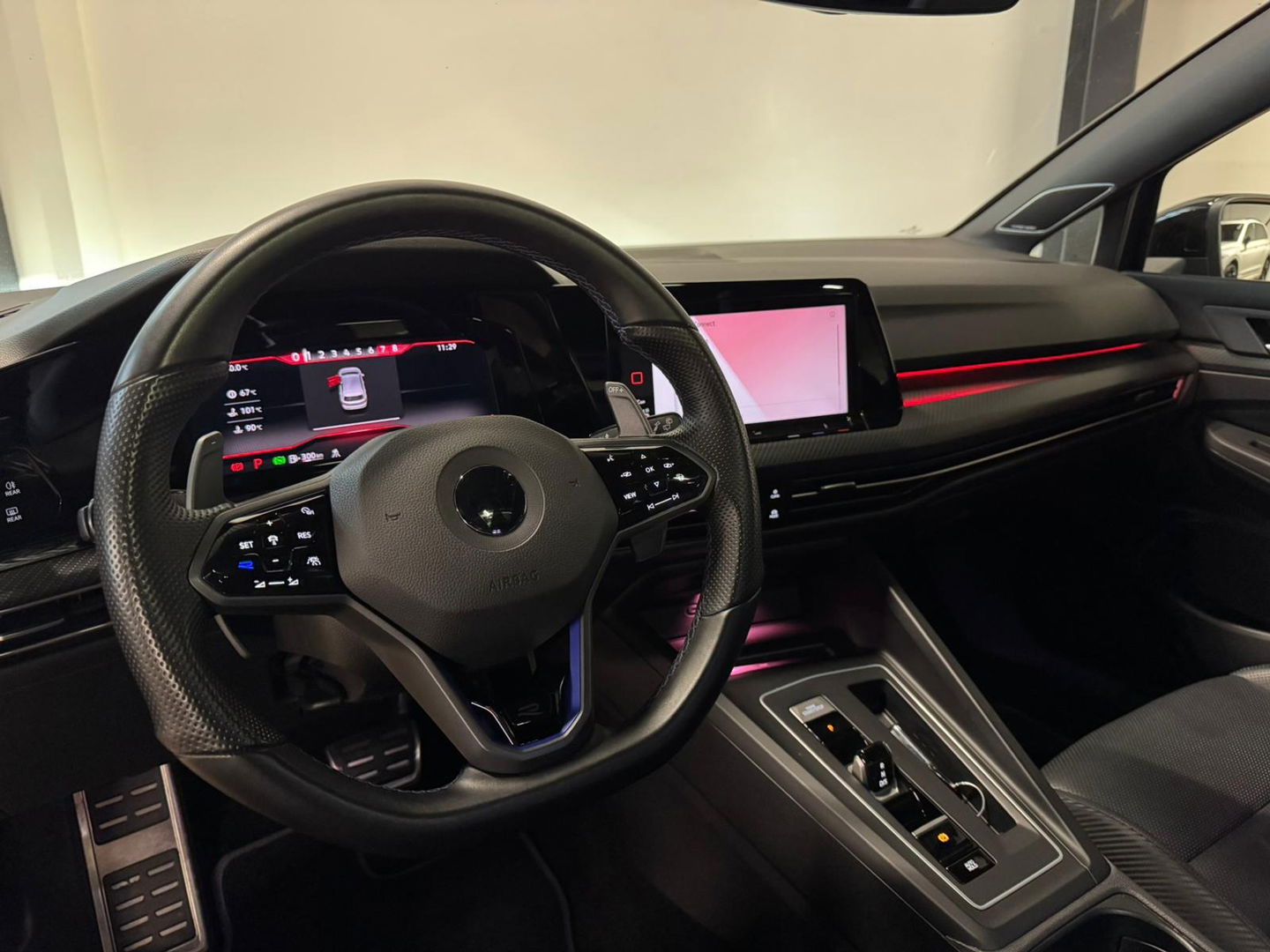 Volkswagen Golf 2.0 TSI R 4Motion PANO KEYLESS MEMORY VOL'