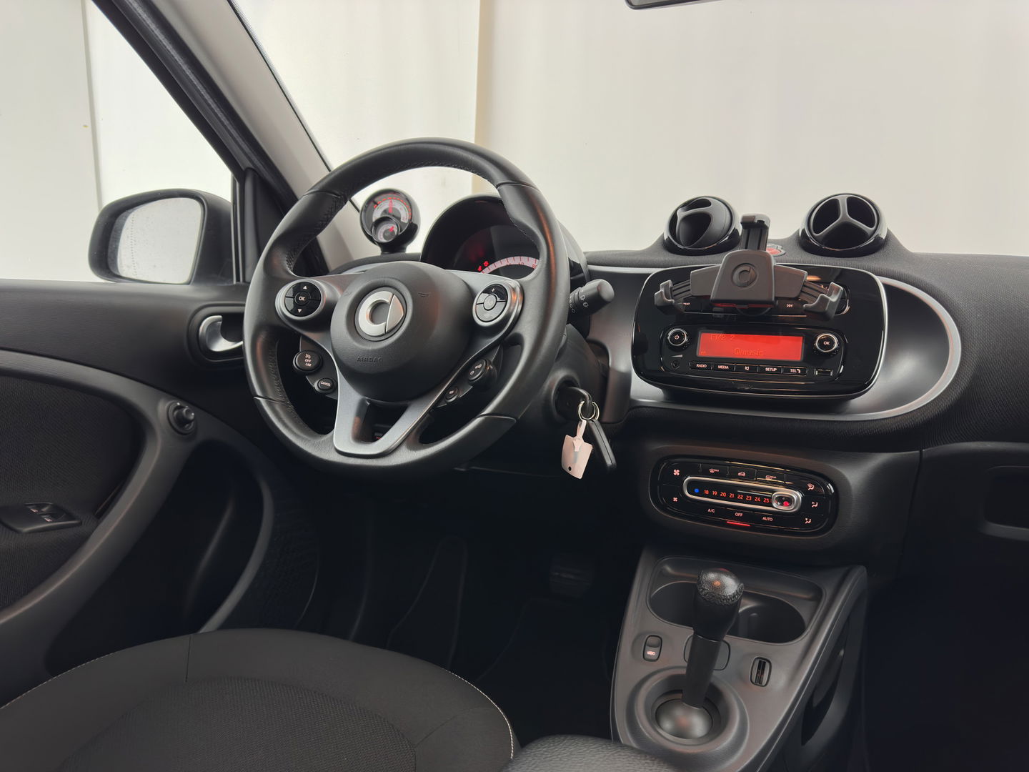 Smart Forfour EQ Comfort 18 kWh {SOH-91%} Aut. *PANO | AIRCO | COMFORT-SEATS | CRUISE | PDC | 15''ALU*