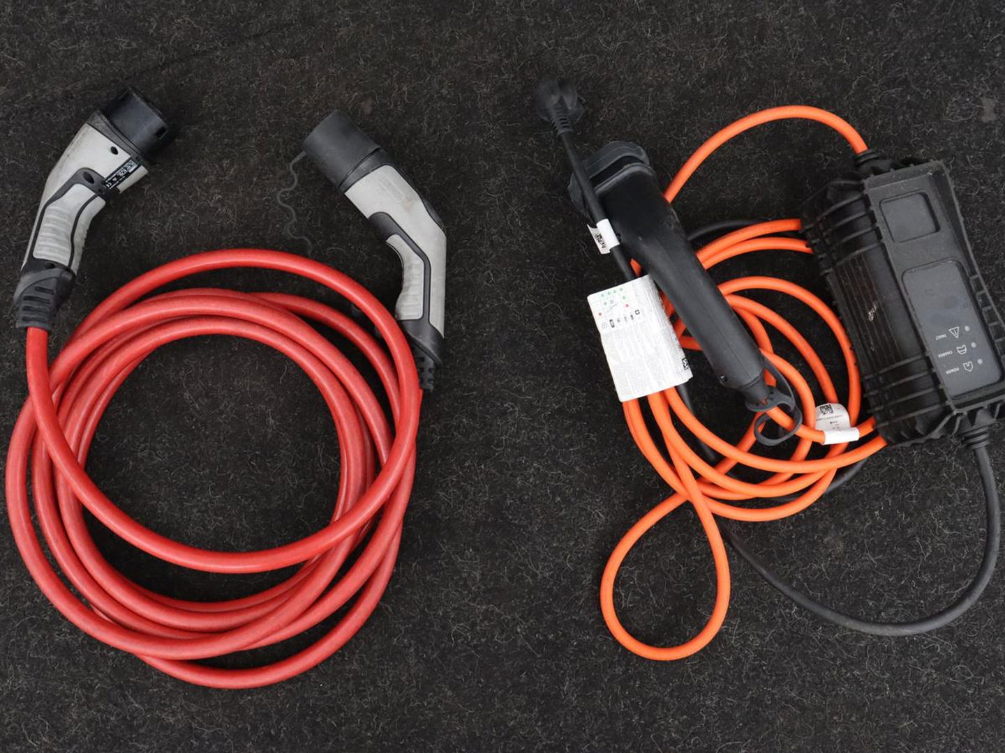 Peugeot 508 1.6 HYbrid GT Line | Trekhaak | Adaptive cruise | FOCAL Sound | Camera | Carplay | Half leder | Keyless | Full LED | Navigatie | Parkeerhulp | Climate control | PHEV | Plug In