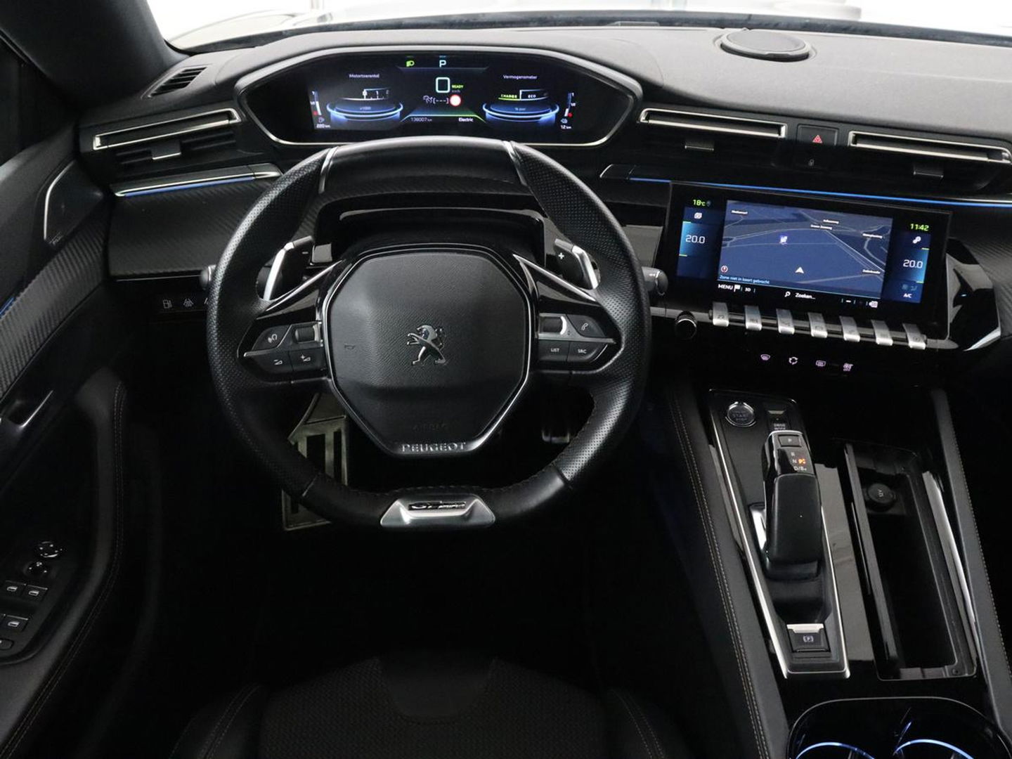 Peugeot 508 1.6 HYbrid GT Line | Trekhaak | Adaptive cruise | FOCAL Sound | Camera | Carplay | Half leder | Keyless | Full LED | Navigatie | Parkeerhulp | Climate control | PHEV | Plug In