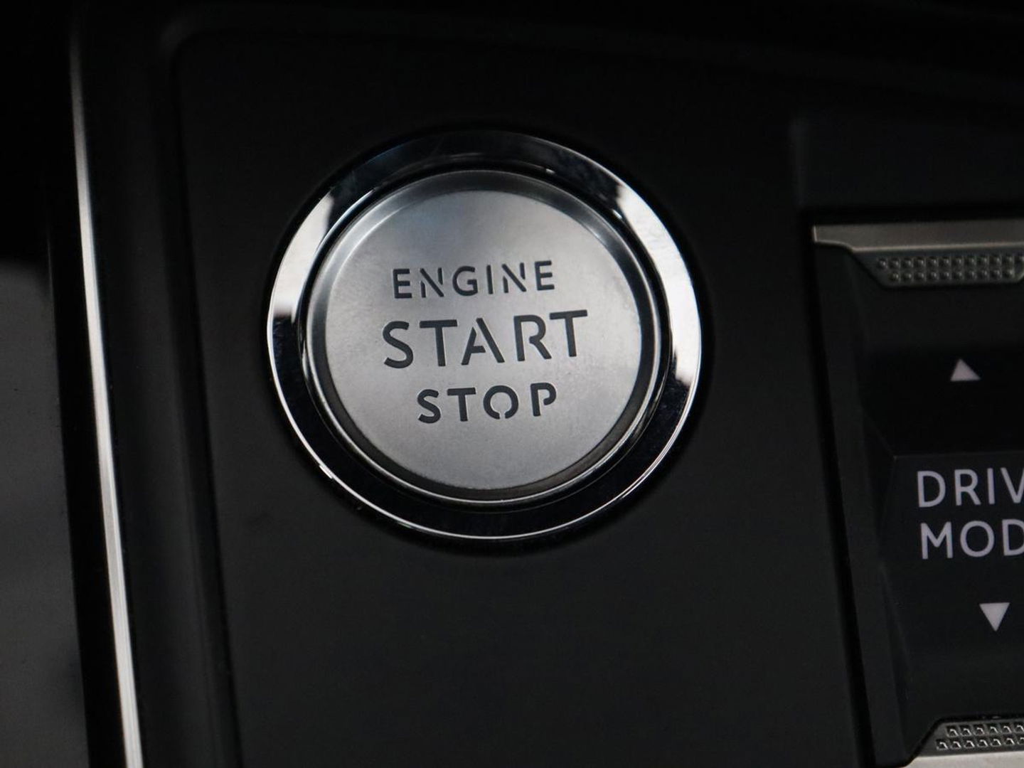 Peugeot 508 1.6 HYbrid GT Line | Trekhaak | Adaptive cruise | FOCAL Sound | Camera | Carplay | Half leder | Keyless | Full LED | Navigatie | Parkeerhulp | Climate control | PHEV | Plug In