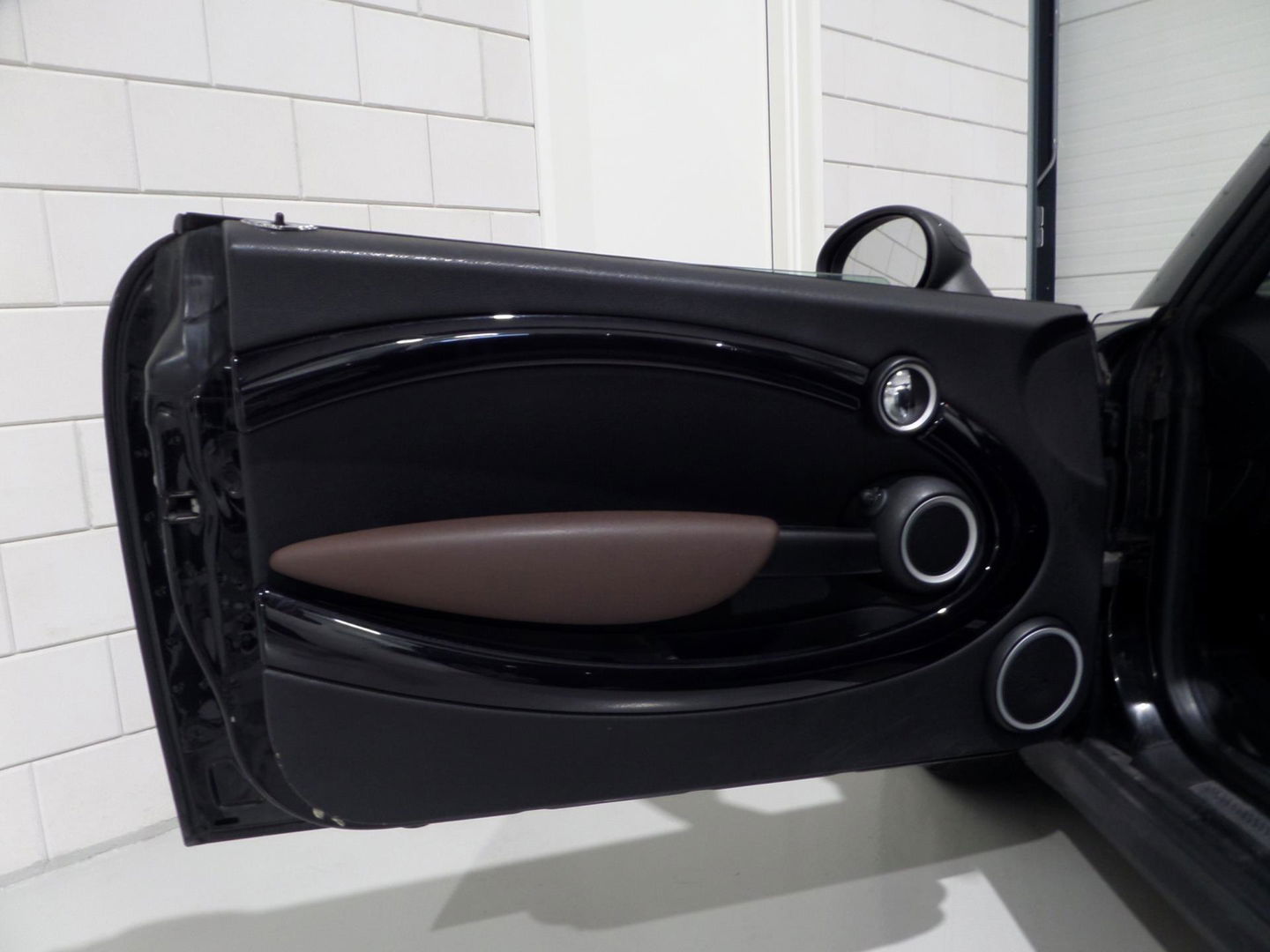 MINI Cabrio 1.6 Cooper S "Origineel NL!" Cognac-Leer Stoelverwarming Bluetooth Navigatie Cruise-control 17"Velgen Parkeersens