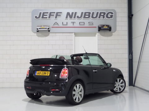 MINI Cabrio 1.6 Cooper S "Origineel NL!" Cognac-Leer Stoelverwarming Bluetooth Navigatie Cruise-control 17"Velgen Parkeersens