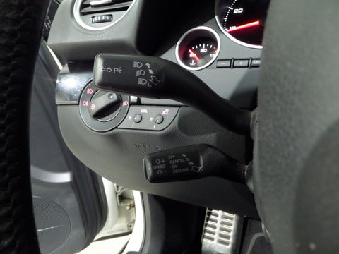 SEAT Exeo 2.0 TSI Sport "Origineel NL!" Apple-carplay Leer Bluetooth Navigatie Stoelverwarming Xenon Youngtimer "2e eigenaar"