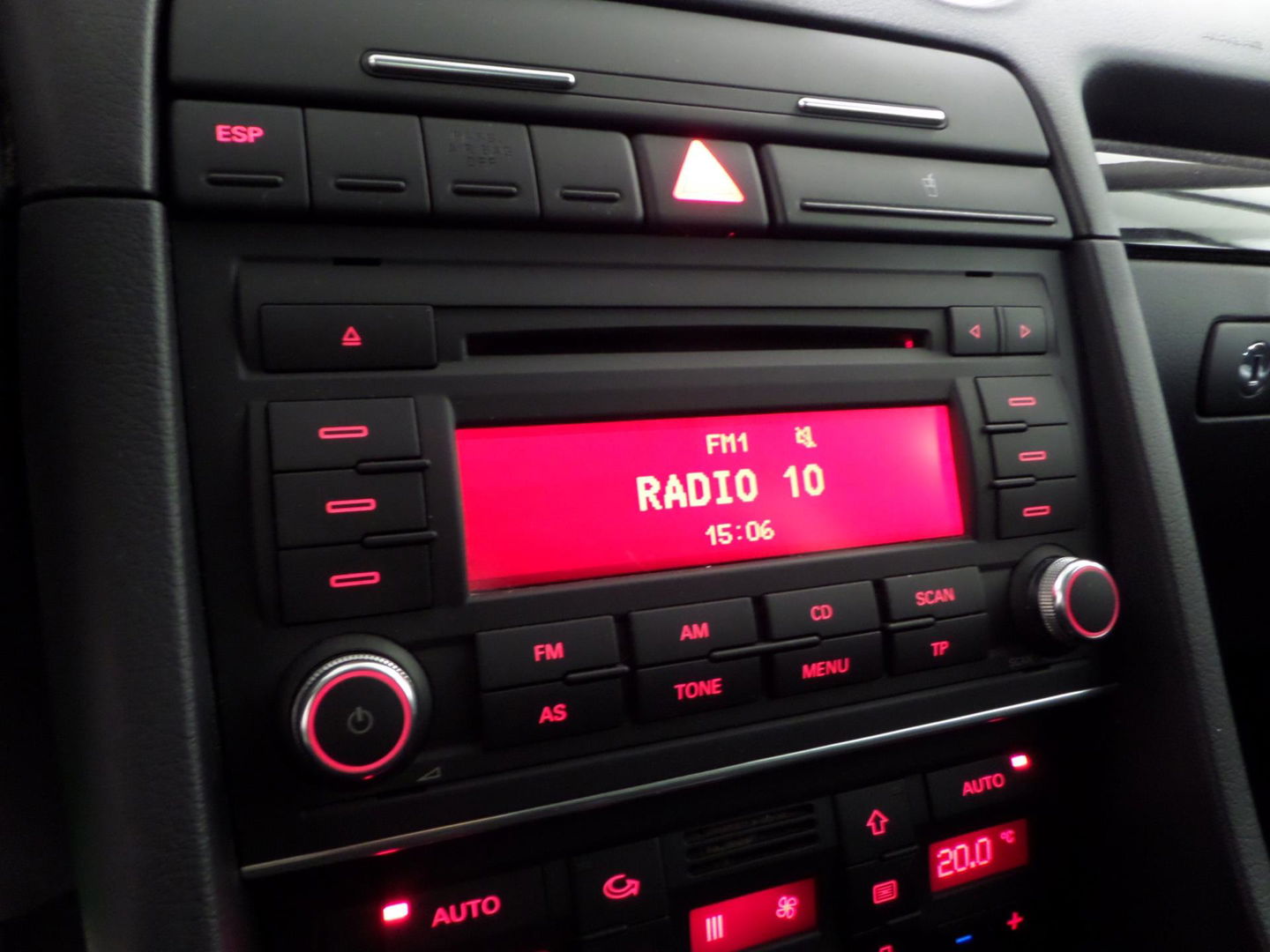 SEAT Exeo 2.0 TSI Sport "Origineel NL!" Apple-carplay Leer Bluetooth Navigatie Stoelverwarming Xenon Youngtimer "2e eigenaar"