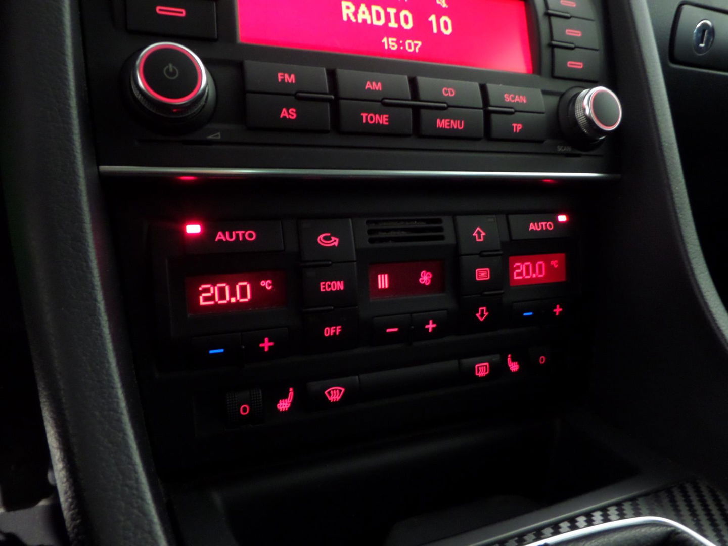 SEAT Exeo 2.0 TSI Sport "Origineel NL!" Apple-carplay Leer Bluetooth Navigatie Stoelverwarming Xenon Youngtimer "2e eigenaar"