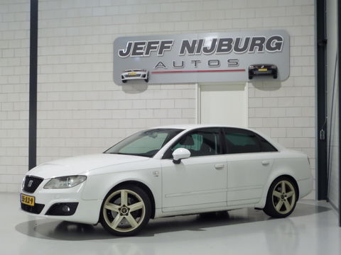 SEAT Exeo 2.0 TSI Sport "Origineel NL!" Apple-carplay Leer Bluetooth Navigatie Stoelverwarming Xenon Youngtimer "2e eigenaar"