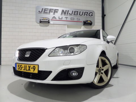 SEAT Exeo 2.0 TSI Sport "Origineel NL!" Apple-carplay Leer Bluetooth Navigatie Stoelverwarming Xenon Youngtimer "2e eigenaar"