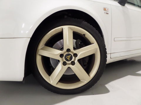 SEAT Exeo 2.0 TSI Sport "Origineel NL!" Apple-carplay Leer Bluetooth Navigatie Stoelverwarming Xenon Youngtimer "2e eigenaar"