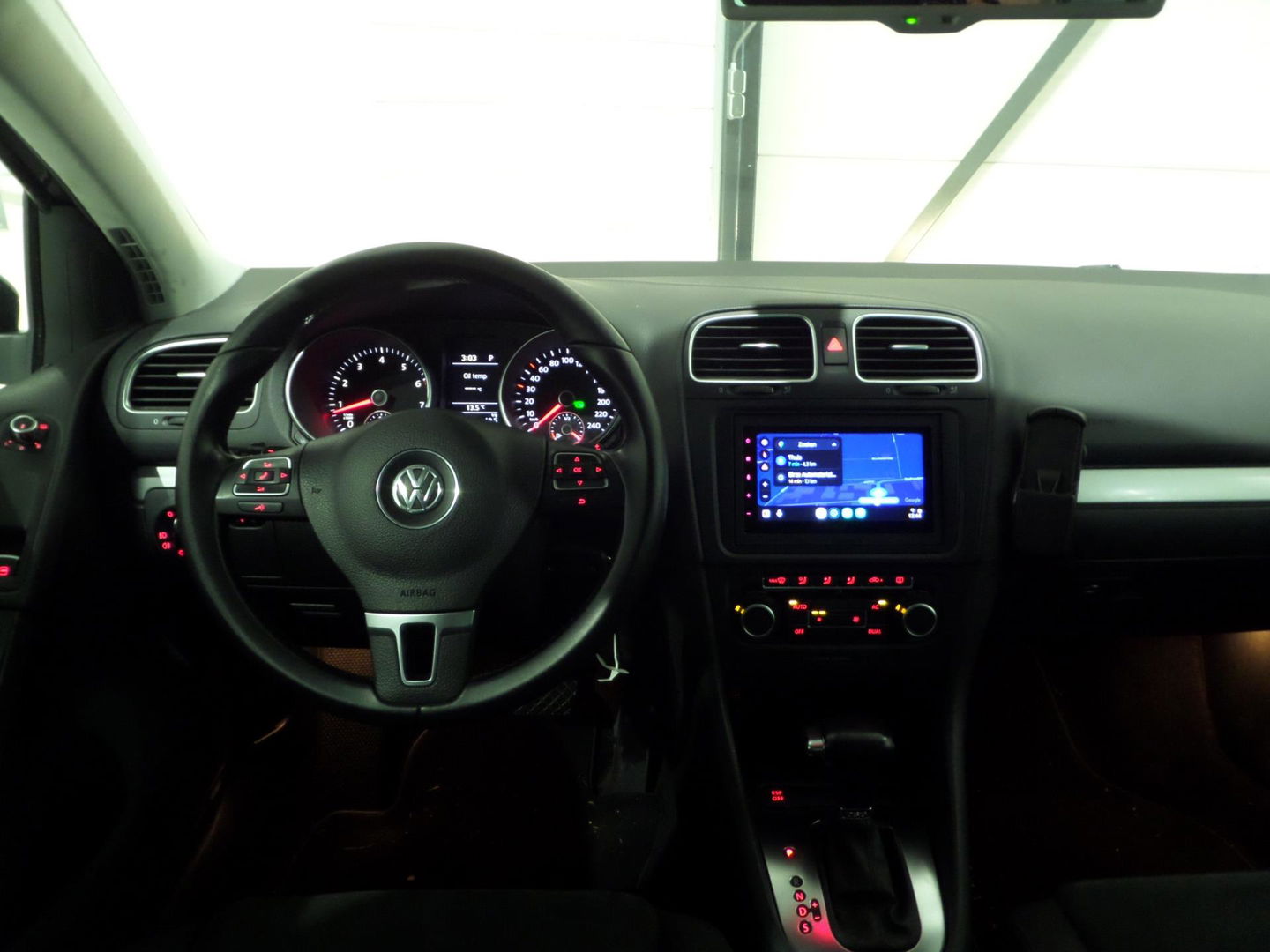 Volkswagen Golf 1.4 TSI DSG Highline "Origineel NL!" Automaat! Apple-Carplay Alcantara Trekhaak Youngtimer Navigatie Bluetooth