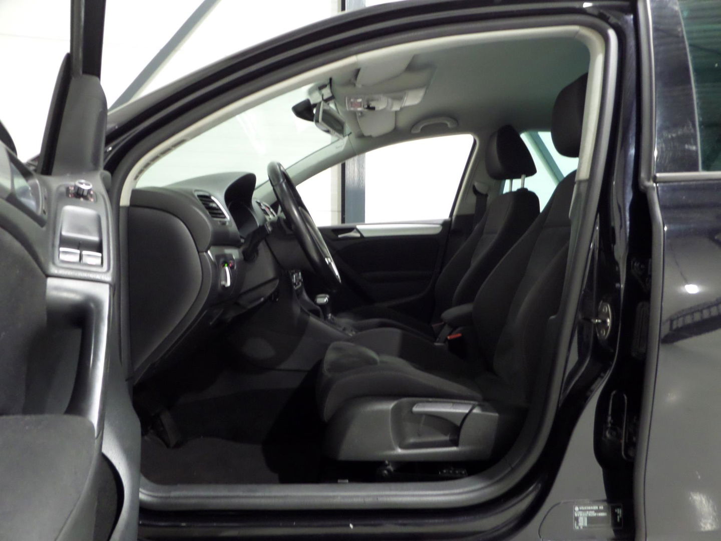 Volkswagen Golf 1.4 TSI DSG Highline "Origineel NL!" Automaat! Apple-Carplay Alcantara Trekhaak Youngtimer Navigatie Bluetooth